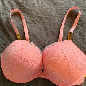 Victoria’s Secret push-up bra